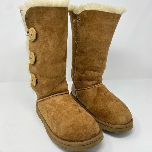 UGG Australia Bailey Button classic chestnut‎ color size 5 - Picture 1 of 11